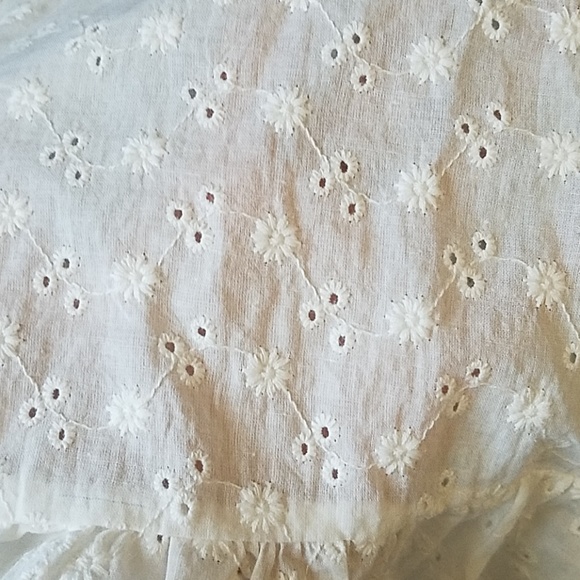 NWOT Anthropologie Lace style blouse - Picture 8 of 8